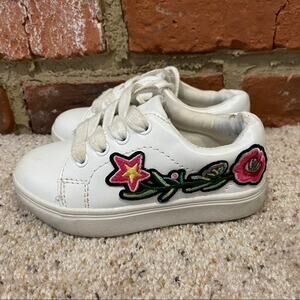Girls Sneakers Sz 8